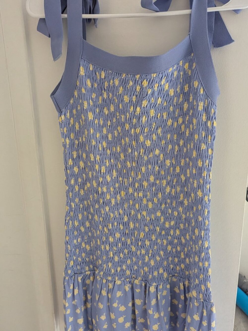 Dress - Picture 4 of 4